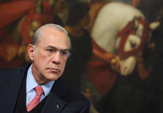 «Μεγάλη αλλά απαραίτητη» η μείωση στον κατώτατο μισθό λέει ο γγ του ΟΟΣΑ