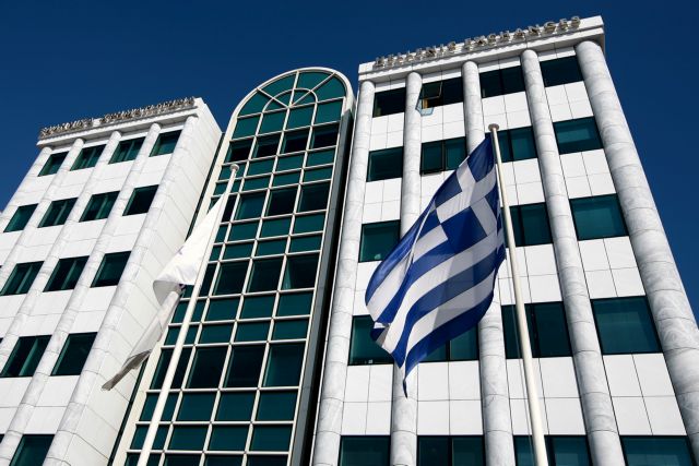 Απώλειες καταγράφει το Χρηματιστήριο Αθηνών τη Δευτέρα