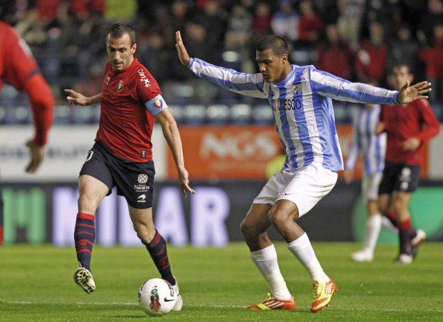 Η Μάλαγα συνε-Χ-ίζει στο κυνήγι του Champions League, παρά τα δοκάρια