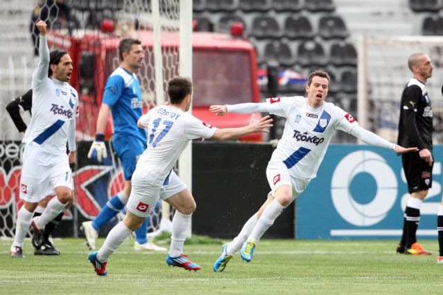 MVP ο Βίλα και καλύτερο γκολ του Φετφατζίδη