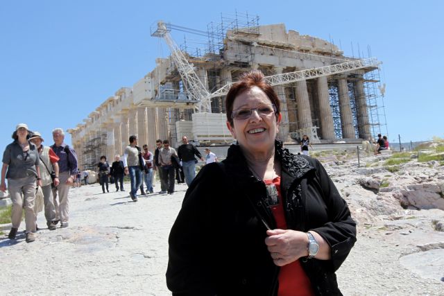 Χειραφέτηση του λαού από παλιές και νέες αυταπάτες ζητά η Αλ.Παπαρήγα