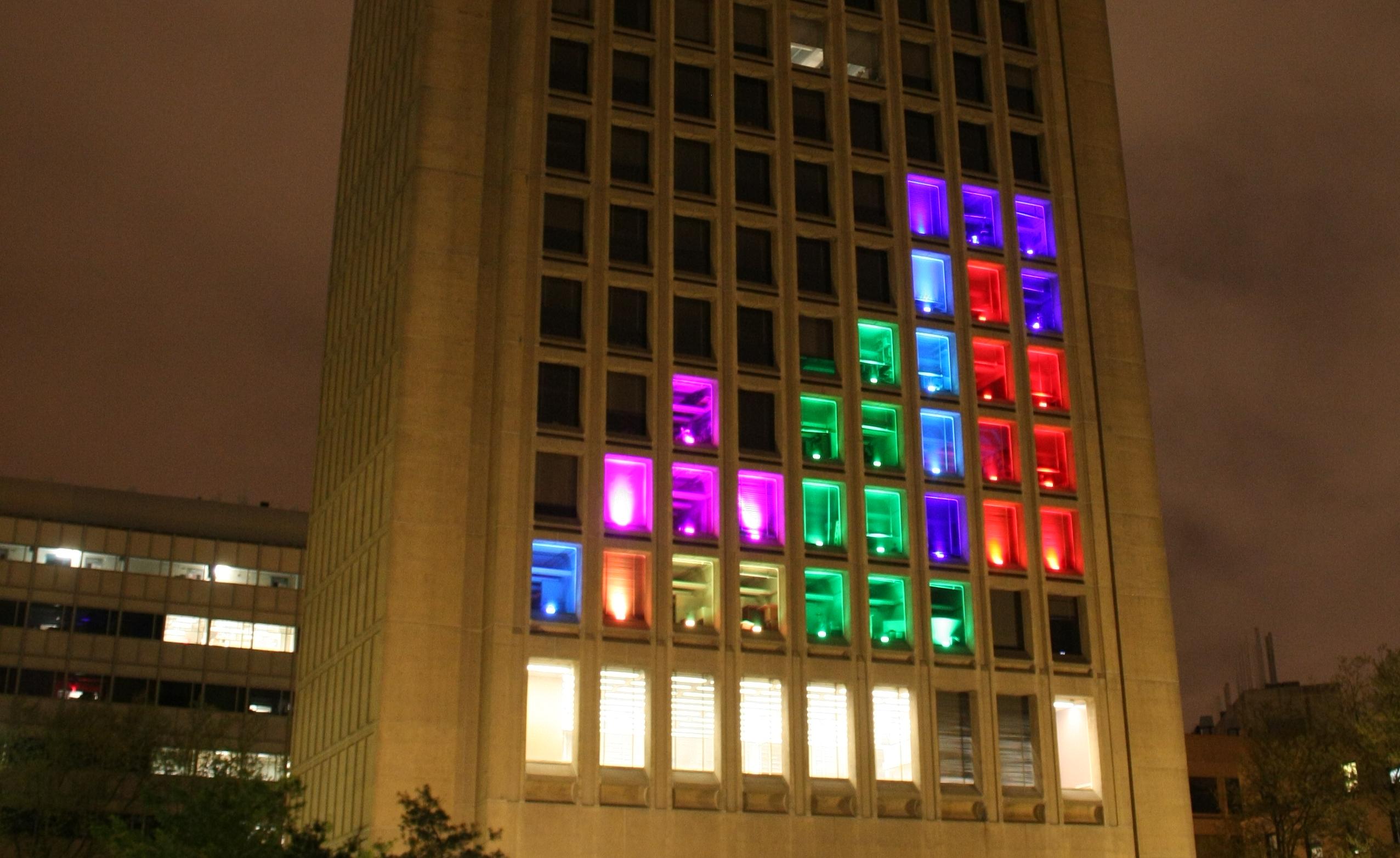 Χάκερ στο MIT μετέτρεψαν κτήριο σε γιγάντιο Tetris
