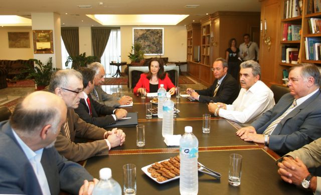 Σκληρή επίθεση των πρυτάνεων στην Άννα Διαμαντοπούλου