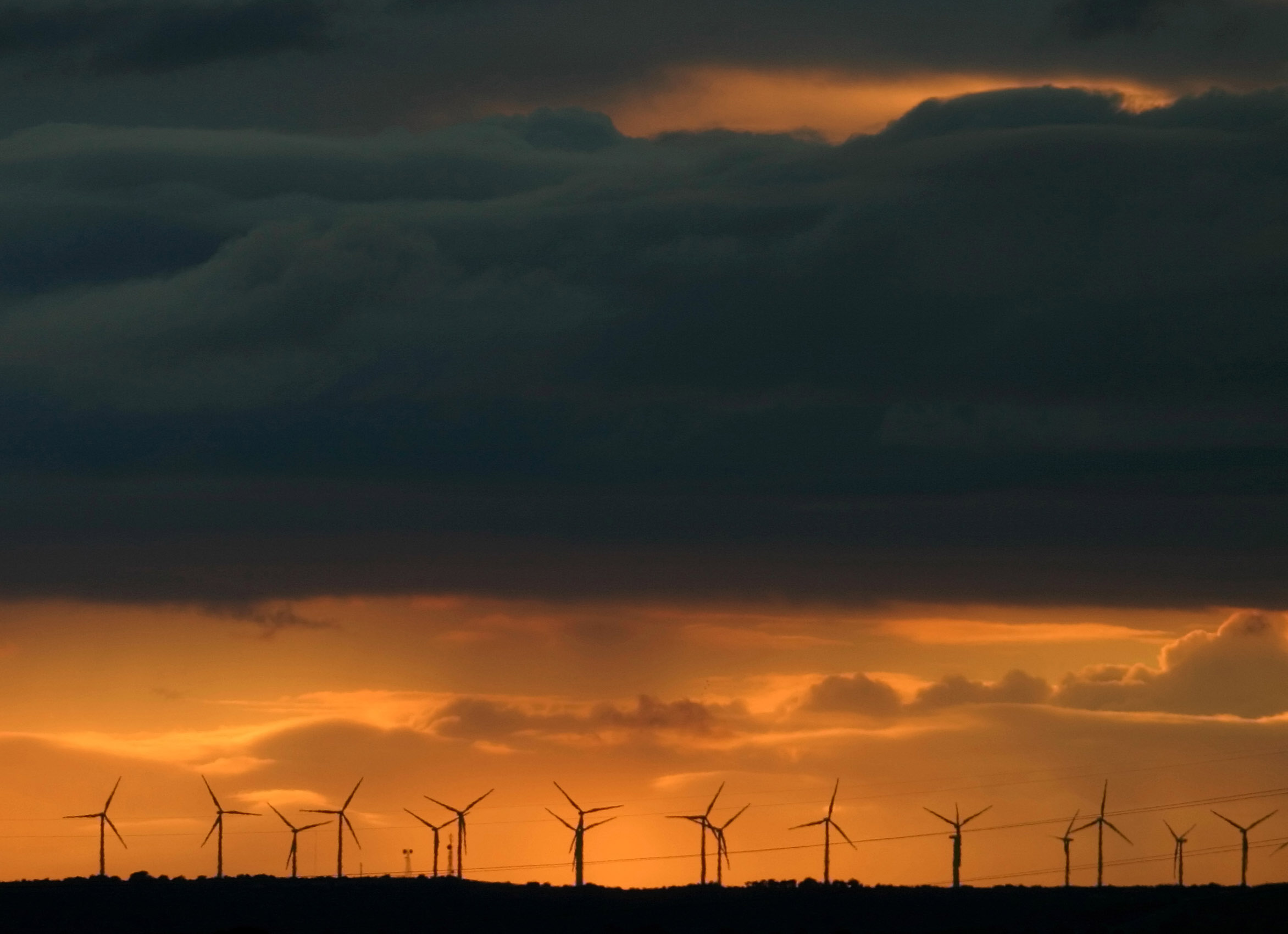 Προτάσεις από φορείς της πράσινης ενέργειας για  μείωση του ταμειακού ελλείμματος στην αγορά ηλεκτρισμού