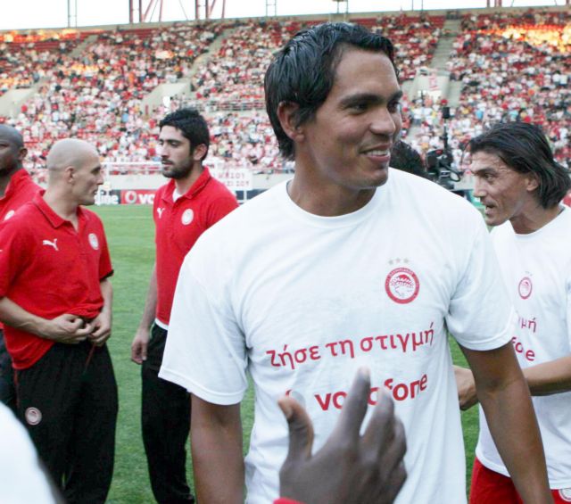 Πρόσκληση του Ολυμπιακού στον Ζιοβάνι για την φιέστα της 9ης Μαΐου