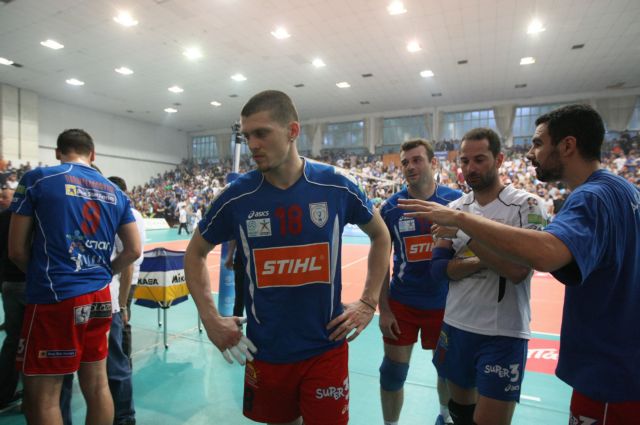 «Καλό καλοκαίρι» ευχήθηκε ο Φοίνικας Σύρου, στον αέρα ο πέμπτος τελικός