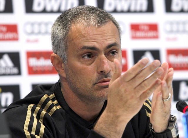 Ο Μουρίνιο στέλνει μια… αγκαλιά στον Γκουαρντιόλα