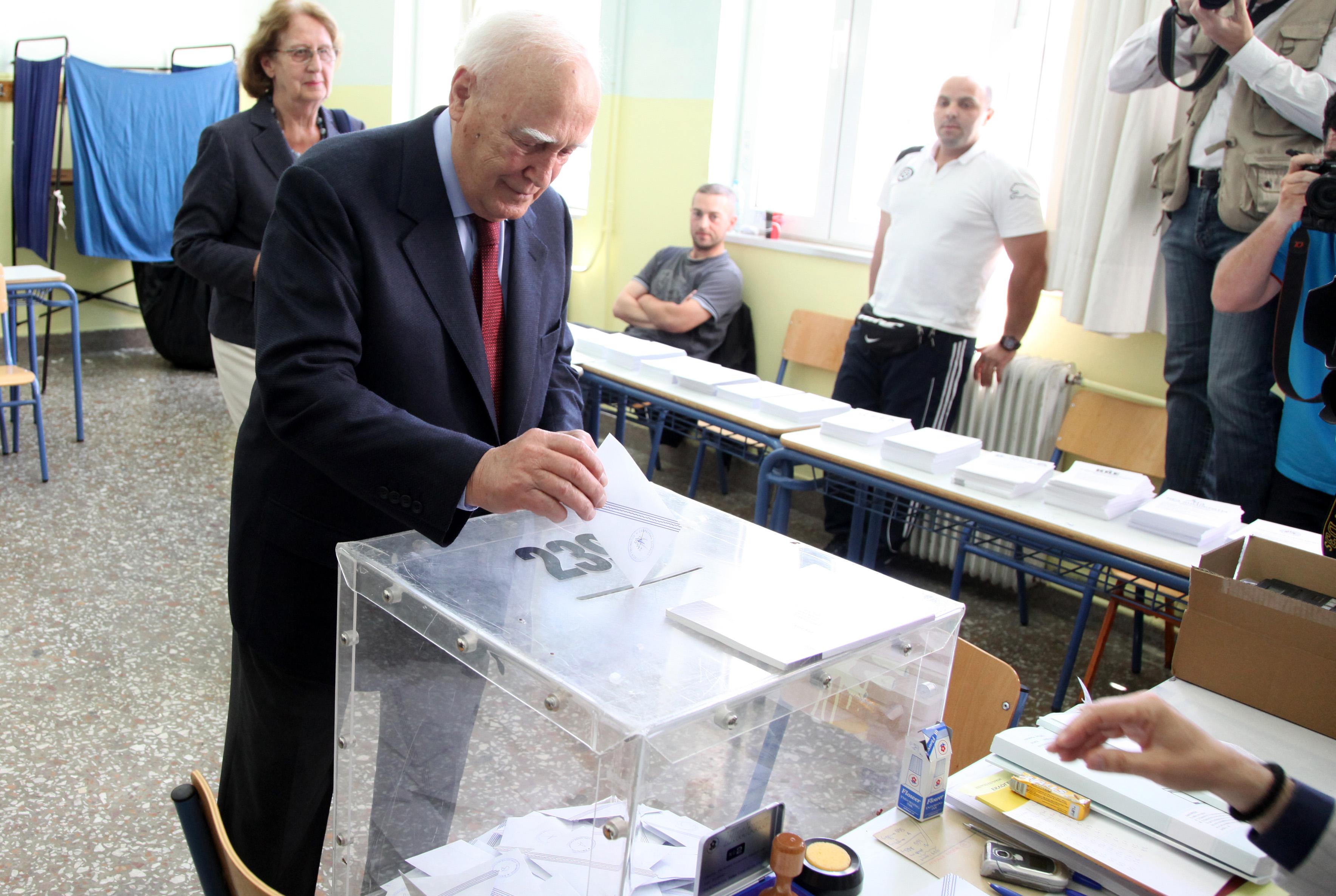 «Καθαρές επιλογές για να προχωρήσει η Ελλάδα» ζήτησε ο Κάρολος Παπούλιας