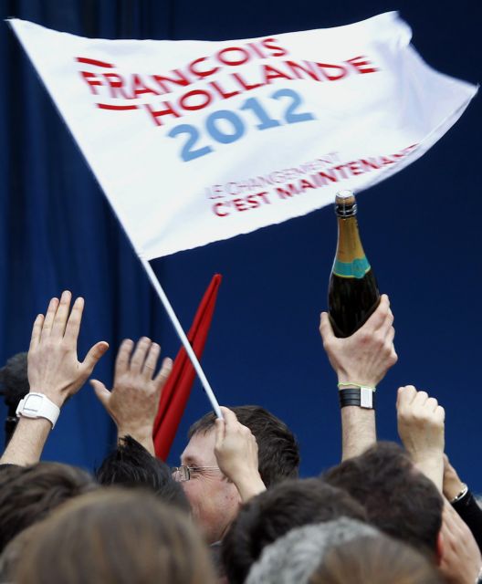 Προεδρική νίκη του νίκη του Φρανσουά Ολάντ με 52- 53% δίνουν οι μετρήσεις