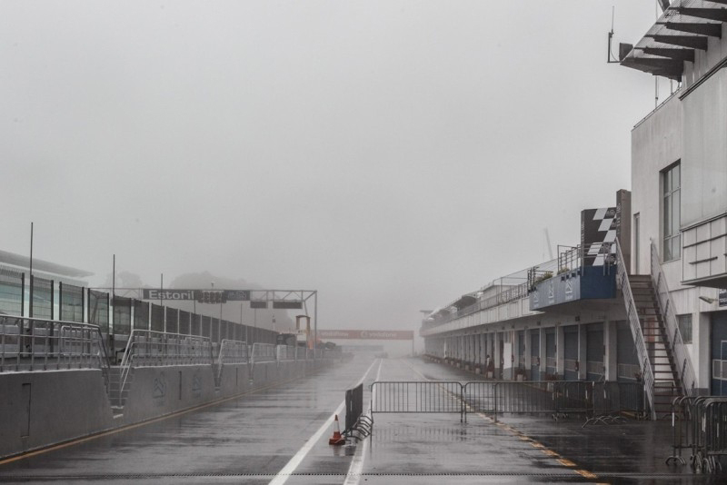 MotoGP Estoril 2012: Κακοκαιρία ακύρωσε τις δοκιμές εξέλιξης