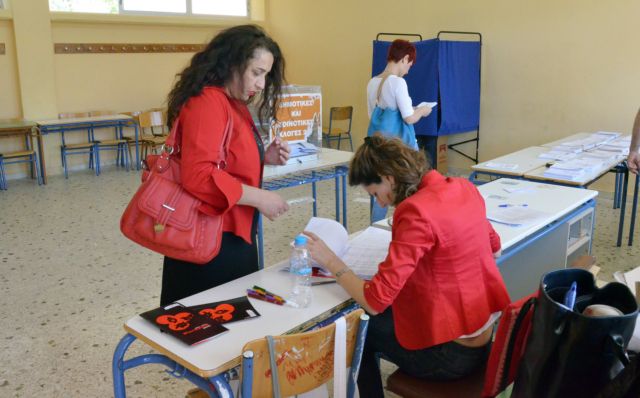 Να ενημερωθεί νωρίτερα για τις αλλαγές στα δημοτολόγια ζητά το ΥΠΕΣ