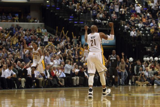 Πρόκριση για τους Πέισερς, μείωσαν σε 3-2 Νάγκετς και Μπουλς