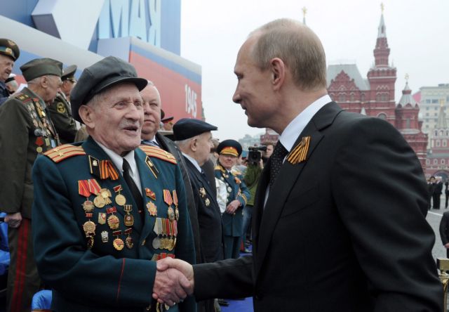 Στρατιωτική παρέλαση στην Κόκκινη Πλατεία για την Ημέρα Νίκης επί των ναζί