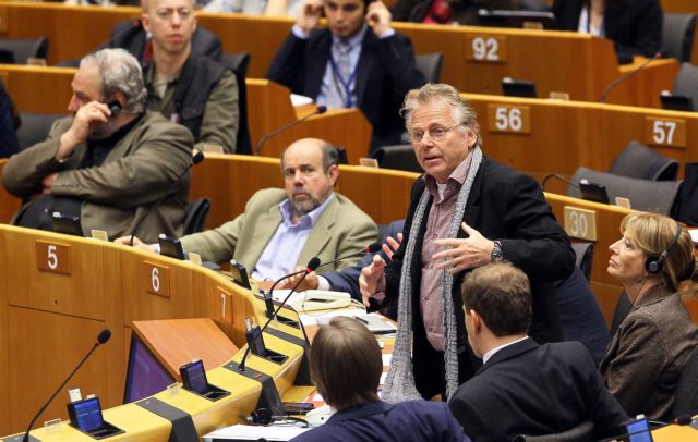 Κίνδυνο ακόμη και πραξικοπήματος σε πιθανή έξοδο από το ευρώ βλέπει ο Κον-Μπεντίτ