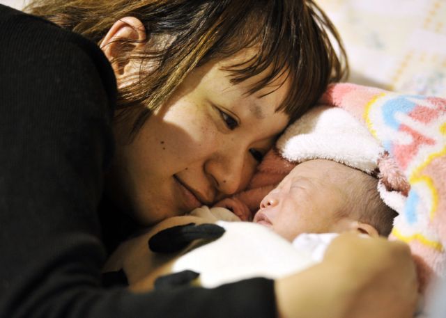 Στο ζενίθ οι πωλήσεις σε πάνες για ενήλικες στην Ιαπωνία, στο ναδίρ για βρέφη