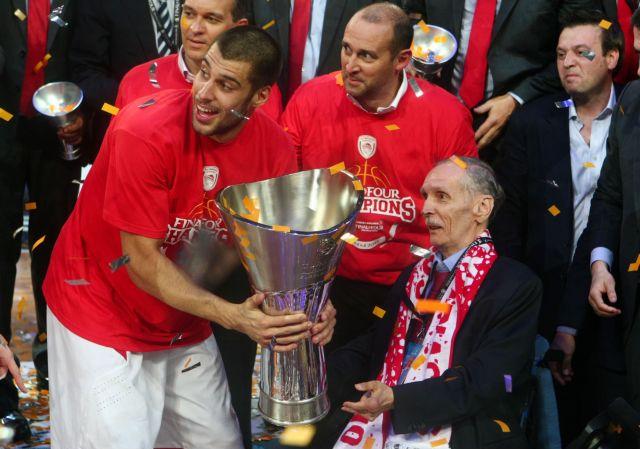 Ρίγη συγκίνησης στην οικογένεια Αγγελόπουλων