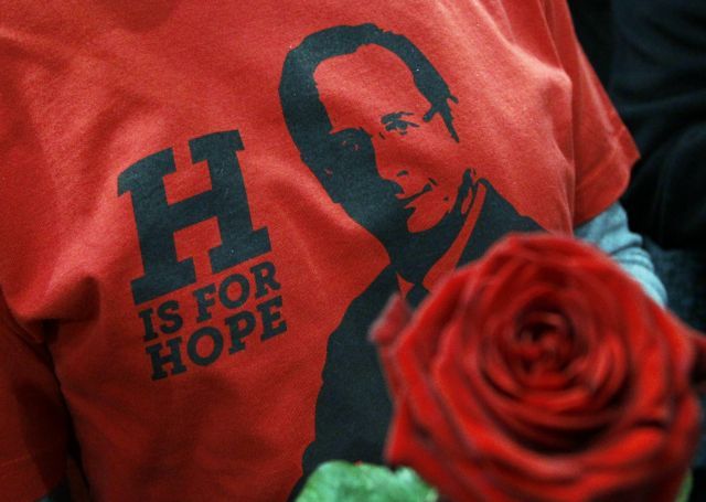 Ο «Monsieur Normal» Φρανσουσά Ολάντ ορκίζεται πρόεδρος