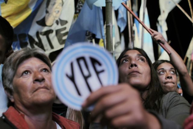 Πρώτο δικαστικό βήμα της Repsol εναντίον της Αργεντινής για την YPF