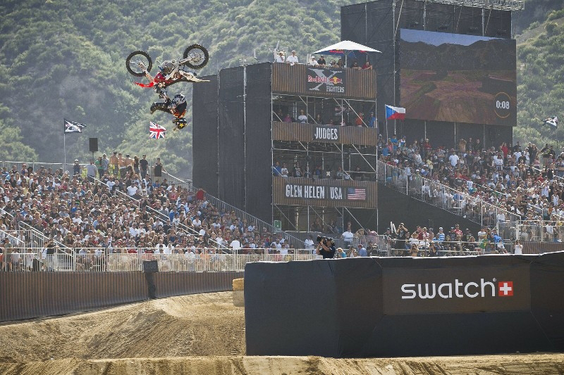 X-Fighters 2012: O Τ. Potter «μαγεύει» 15.000 θεατές!