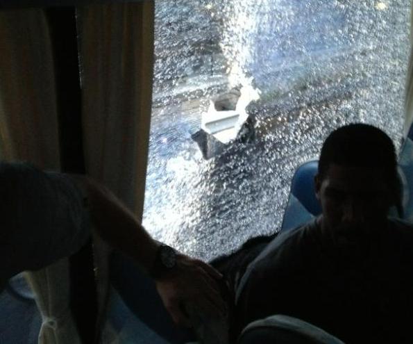 Αναβλήθηκε ο 1ος τελικός, λόγω επίθεσης στο πούλμαν του ΠΑΟ