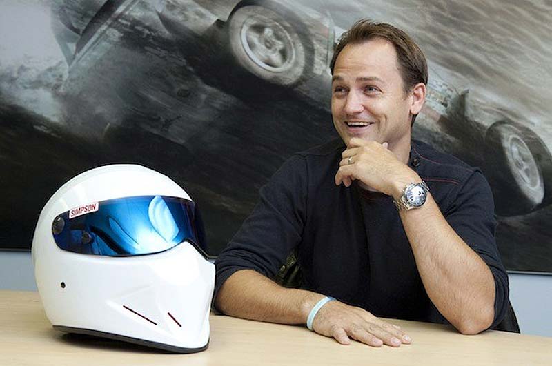 Ο πρώην Stig -και πάλι-στην υπηρεσία του James Bond