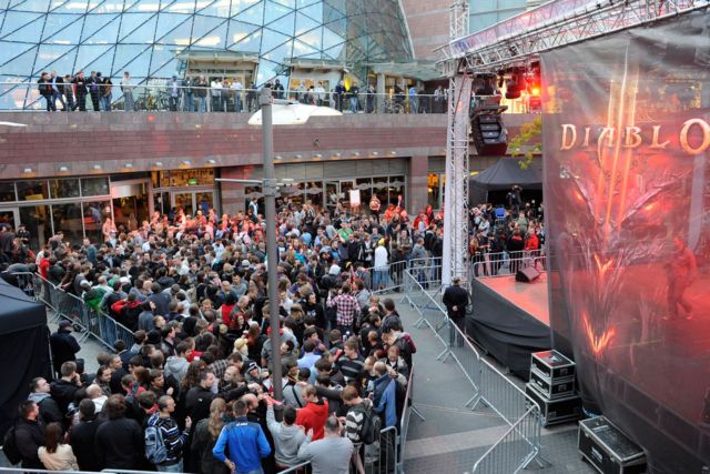 Χιλιάδες λάτρεις του Diablo σε εκδηλώσεις για την κυκλοφορία του Diablo III