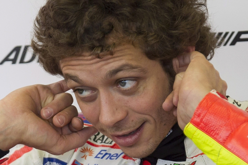 O Valentino Rossi μένει για άλλα δυο χρόνια στο MotoGP
