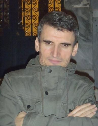 Θύελλα αντιδράσεων για την απόφαση απέλασης του δημοσιογράφου Niko Ago