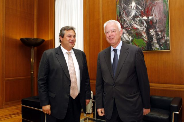 Οι εταίροι να μην λειτουργούν ως εκπρόσωποι των τραπεζών, το μήνυμα Καμμένου εν όψει Συνόδου