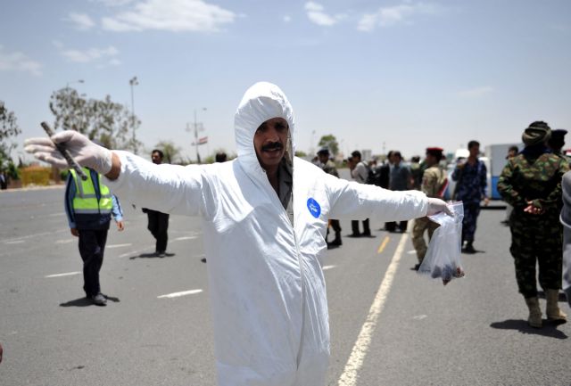 Αιματοκύλισμα σε επίθεση καμικάζι κατά στρατιωτών της Υεμένης