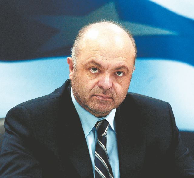 Στα γραφεία του ΣΔΟΕ ο υπουργός Οικονομικών Γ. Ζανιάς