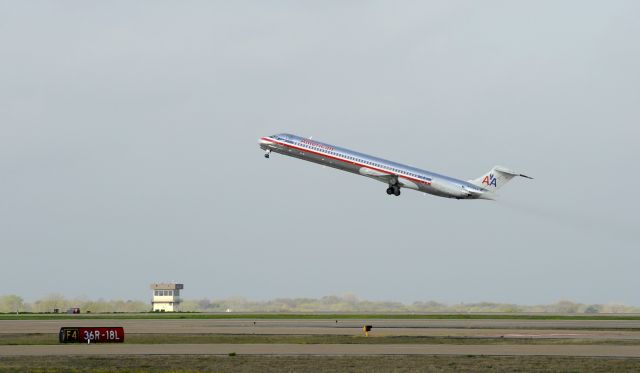 Αλλαγή πορείας για αμερικανικό αεροσκάφος λόγω «ύποπτης συμπεριφοράς» επιβάτριας