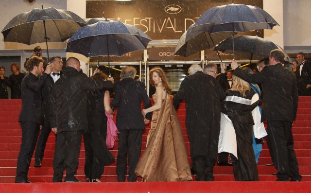 Θερμή υποδοχή επιφύλαξαν οι Κάννες στον Μίκαελ Χάνεκε