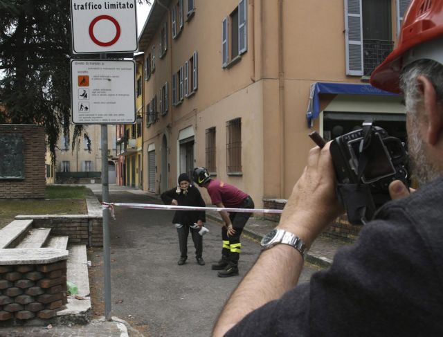 Νέες σεισμικές δονήσεις σκορπούν τον τρόμο στους κατοίκους της βόρειας Ιταλίας