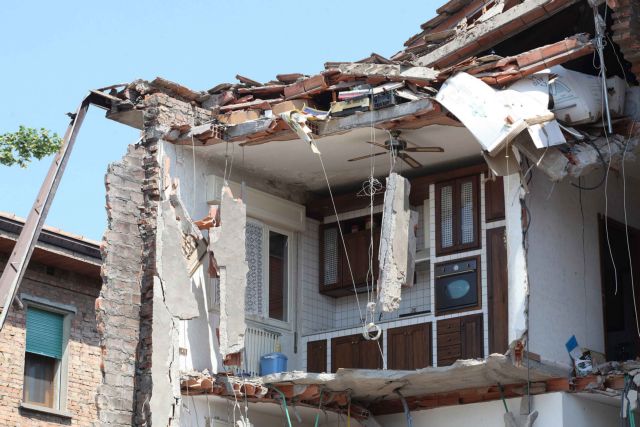 Στην ανεύρεση αγνοούμενων επικεντρώνονται οι Αρχές μετά το νέο σεισμό στην Ιταλία