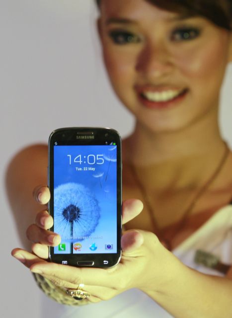 Samsung Galaxy S III | Διακοπές με την γραμματέα μου!