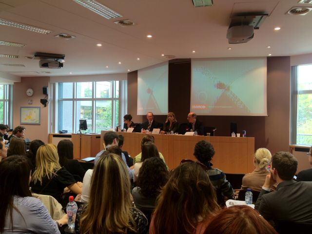 Διάλογος για την κρίση από Έλληνες και Αυστριακούς μεταπτυχιακούς φοιτητές