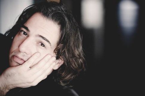 Σε δίκη για βλασφημία παραπέμπεται ο Τούρκος πιανίστας Φαζίλ Σάι