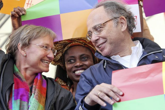 Ογκώδης αντιδιαδήλωση κατά πορείας ναζιστών στο Αμβούργο