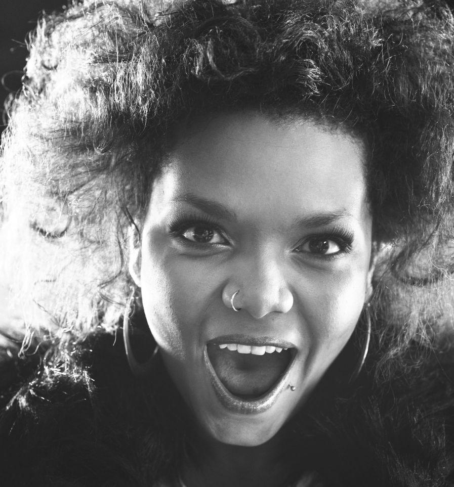 Η Ιdra Kayne μιλάει στο marieclaire.gr