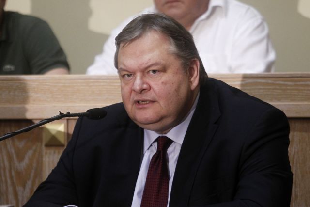 Αναταραχή στο ΠΑΣΟΚ μετά το tweet  Βενιζέλου για τους 30άρηδες