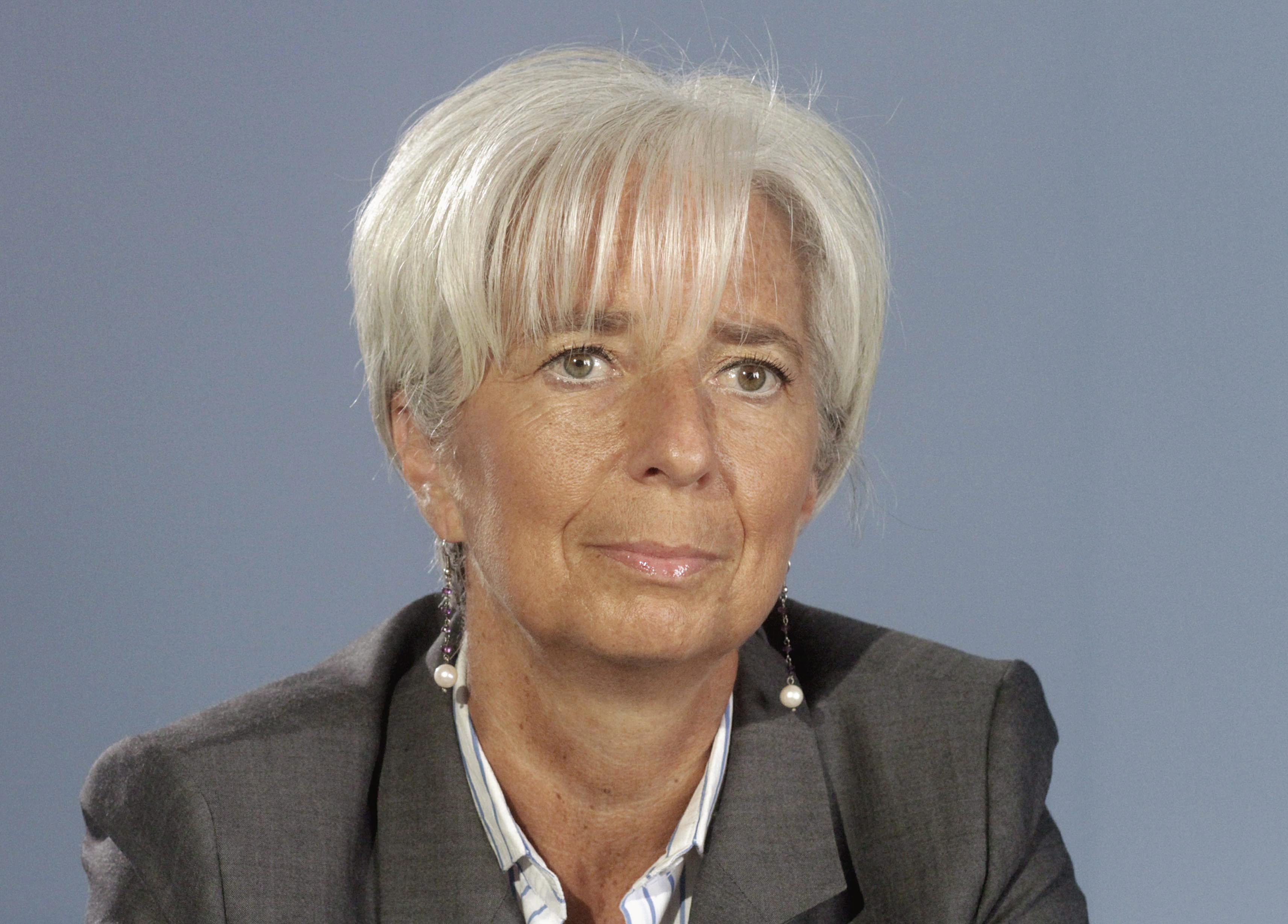 Παραδειγματιστείτε από τη Λετονία, λέει στους Έλληνες πολιτικούς η Λαγκάρντ