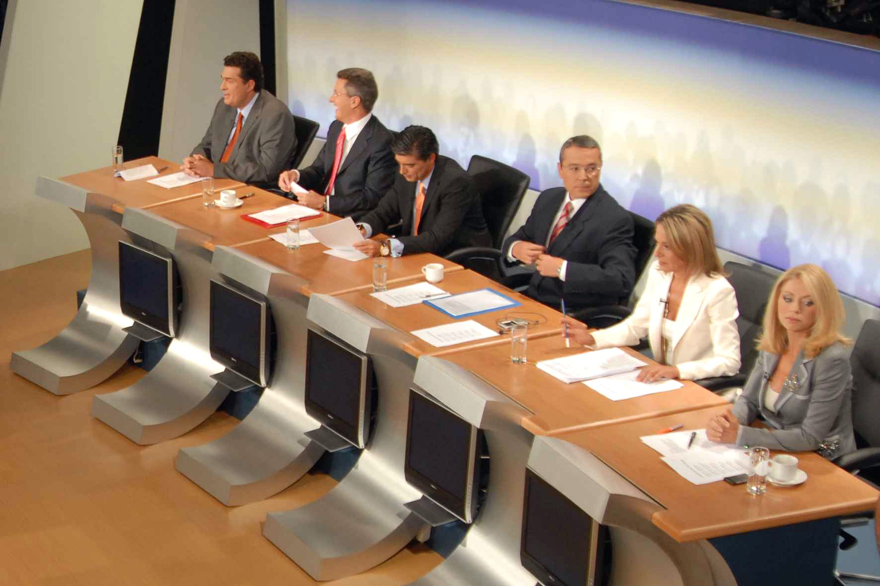 Στάη και Χατζηνικολάου προτείνει ο ΣΥΡΙΖΑ για το ντιμπέιτ Τσίπρα – Σαμαρά