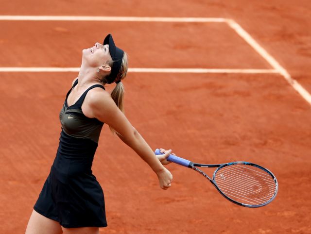 Πρόκριση με άνεση για Ναδάλ και Σαραπόβα