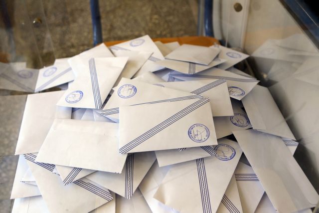 Πληροφορίες για τις εκλογές μέσω 20 τηλεφωνικών γραμμών του υπουργείου Εσωτερικών