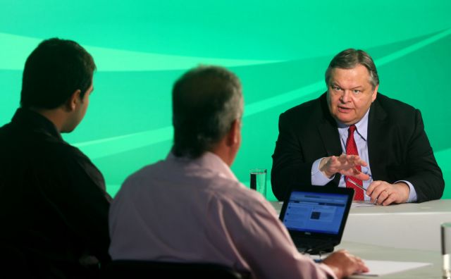 Όσοι δηλώνουν υπέρ της Ευρώπης πρέπει να αναλάβουν μέρος της ευθύνης, λέει ο Ευ.Βενιζέλος