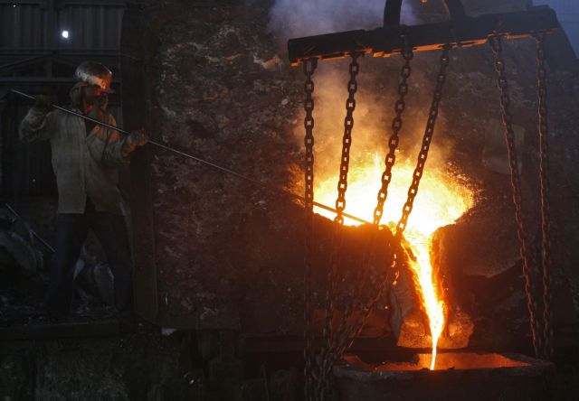 Πτώση της βιομηχανικής παραγωγής στην Ευρωζώνη τον Απρίλιο για δεύτερο συνεχή μήνα