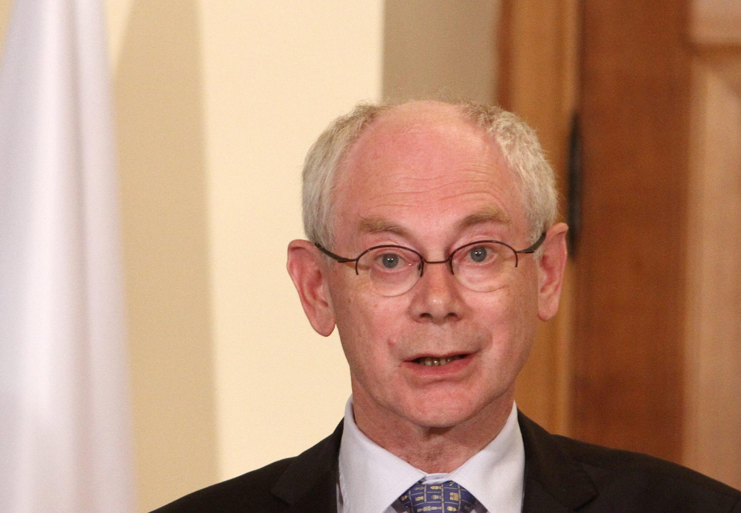 Τηλεφωνικές επαφές Ρομπάι με Ολάντ και Ομπάμα για την κρίση του ευρώ