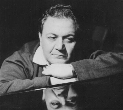 Μάνος Χατζηδάκις: 18 χρόνια από τον θάνατο του σπουδαίου Έλληνα μουσικοσυνθέτη