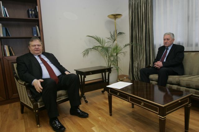 Τηλεφωνική επικοινωνία του Ευάγγελου Βενιζέλου με τον Φώτη Κουβέλη